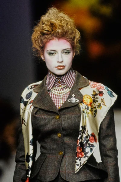 Look 39